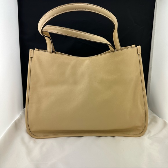 Gucci 1955 Horsebit Shoulder Bag in Beige NEW WITH DUST BAG - Picture 3 of 14